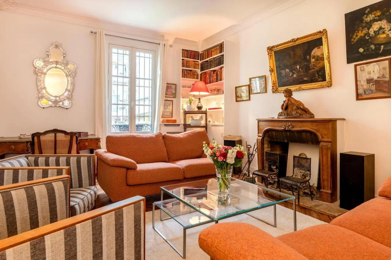 Eiffel Tower Lourmel Residence Paris Apartment